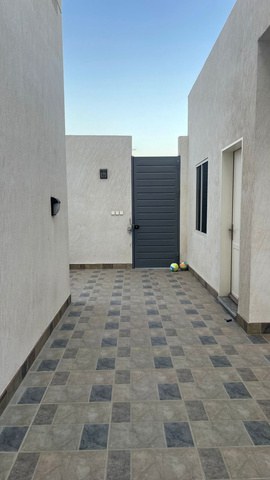 ممرات خارجية وتجهيز موقع